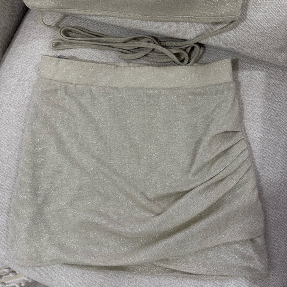 Lovers + Friends Gold Set - Picture 11 of 14